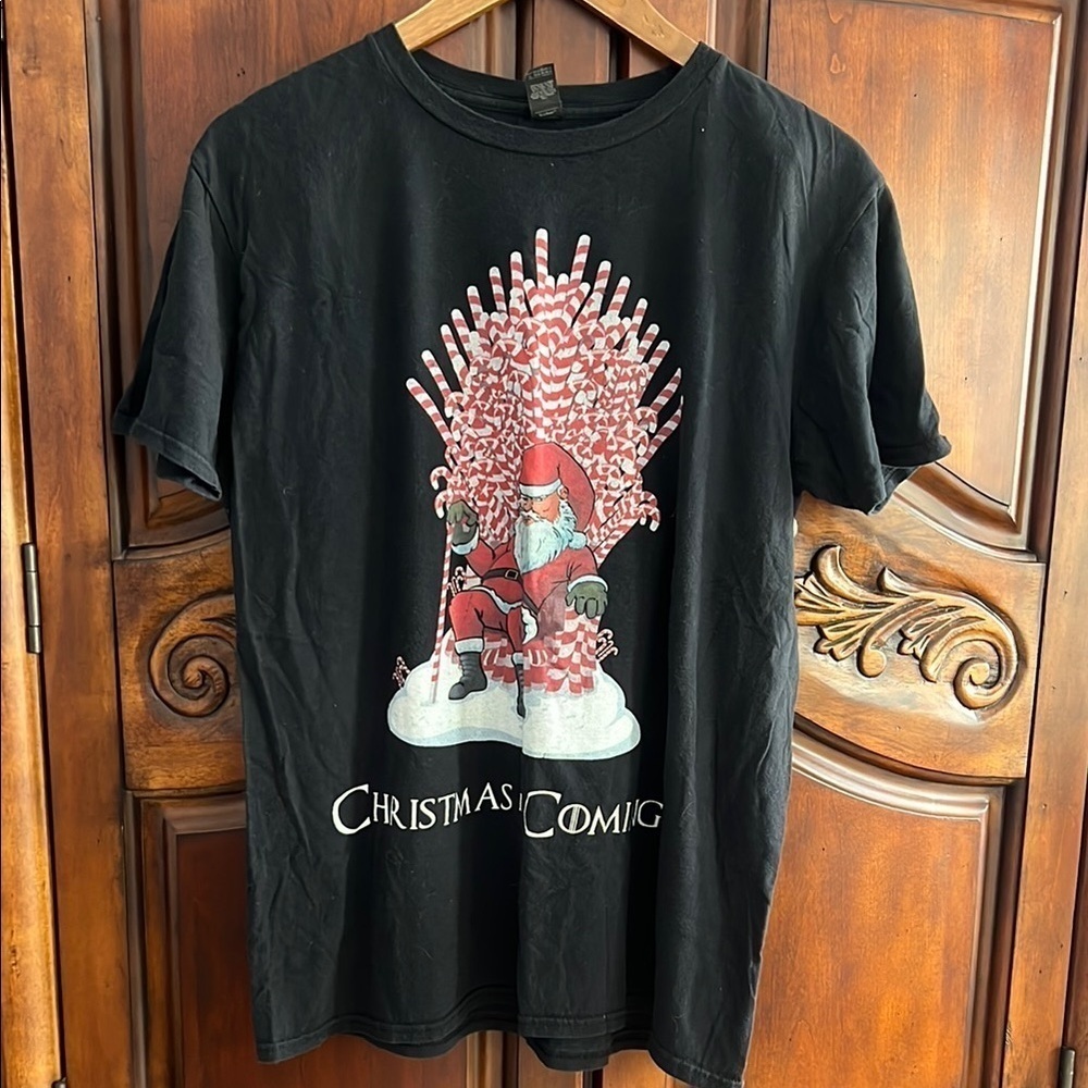 Anvil Black Christmas is Coming Graphic Tee- size L
